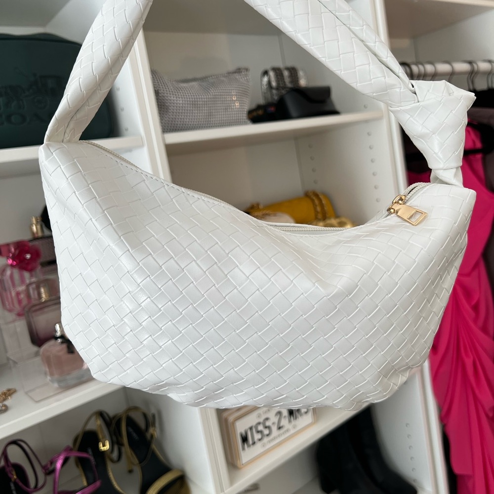 Woven Knot Purse